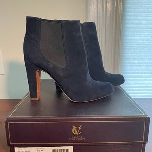 Signature Vince Camuto booties